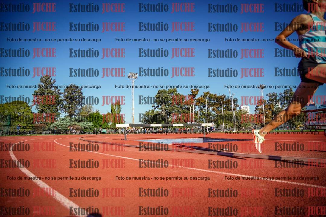 Fotos de los 3000 m llanos de varones