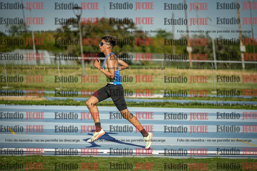 Fotos de los 3000 m llanos de varones