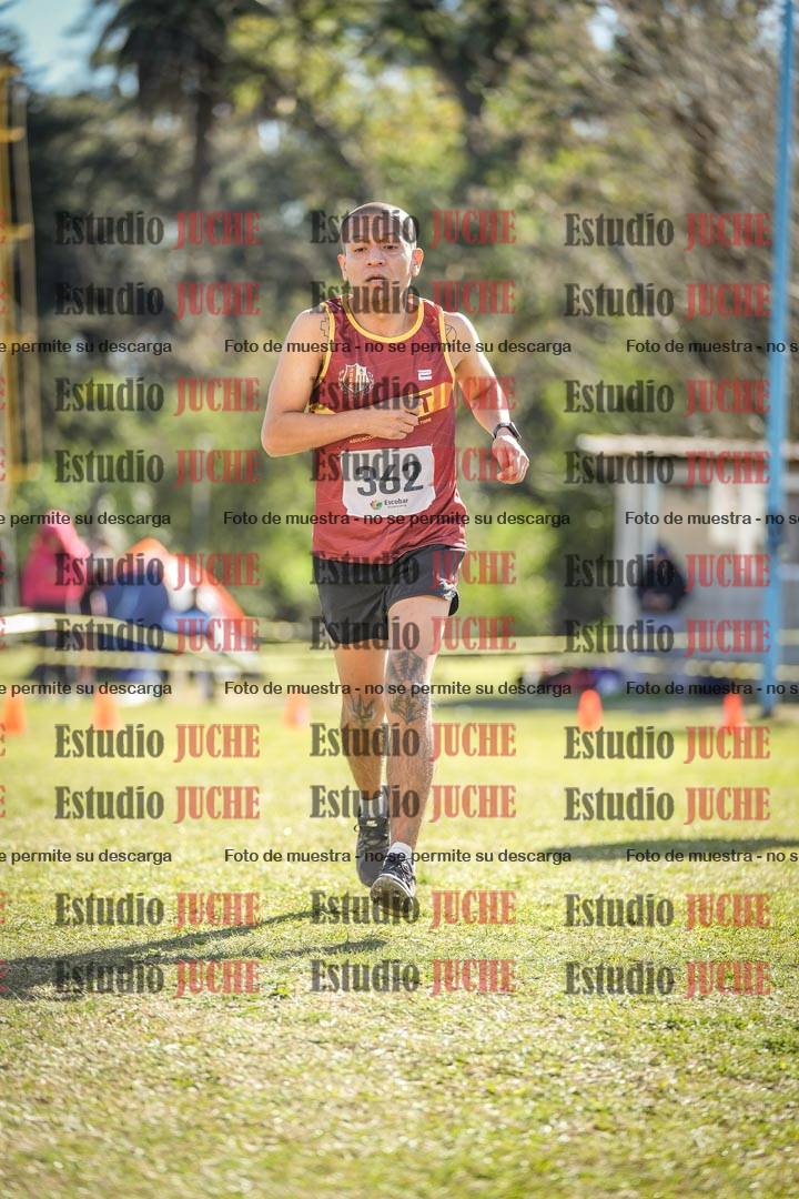 Fotos de la llegada del cross de 8000 m