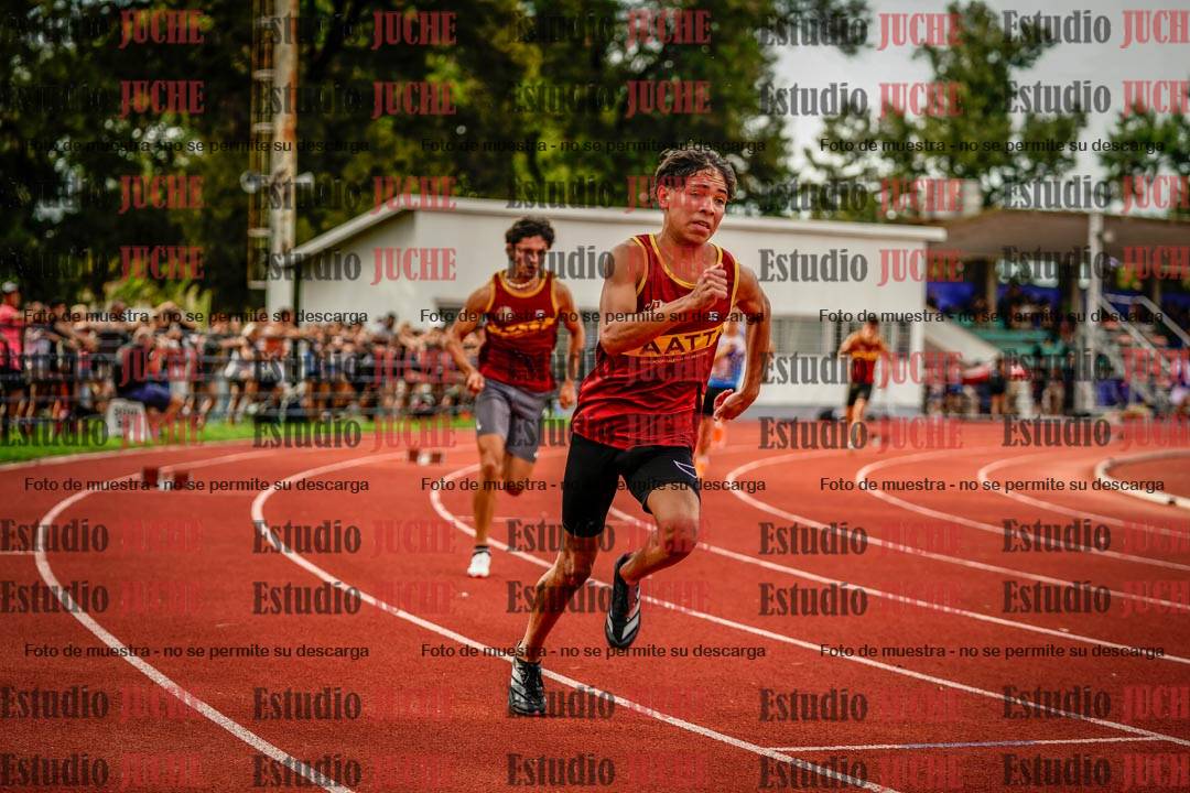 Fotos de los 400 m llanos de varones