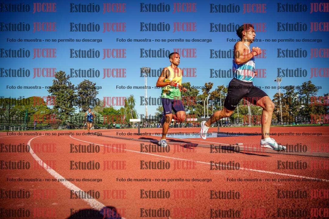 Fotos de los 3000 m llanos de varones
