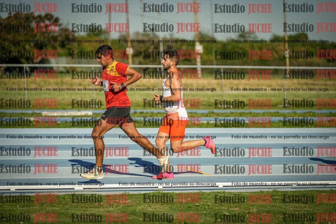 Fotos de los 3000 m llanos de varones