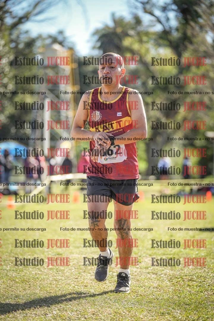 Fotos de la llegada del cross de 8000 m