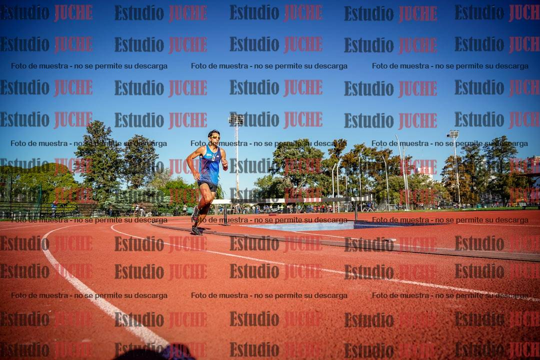 Fotos de los 3000 m llanos de varones