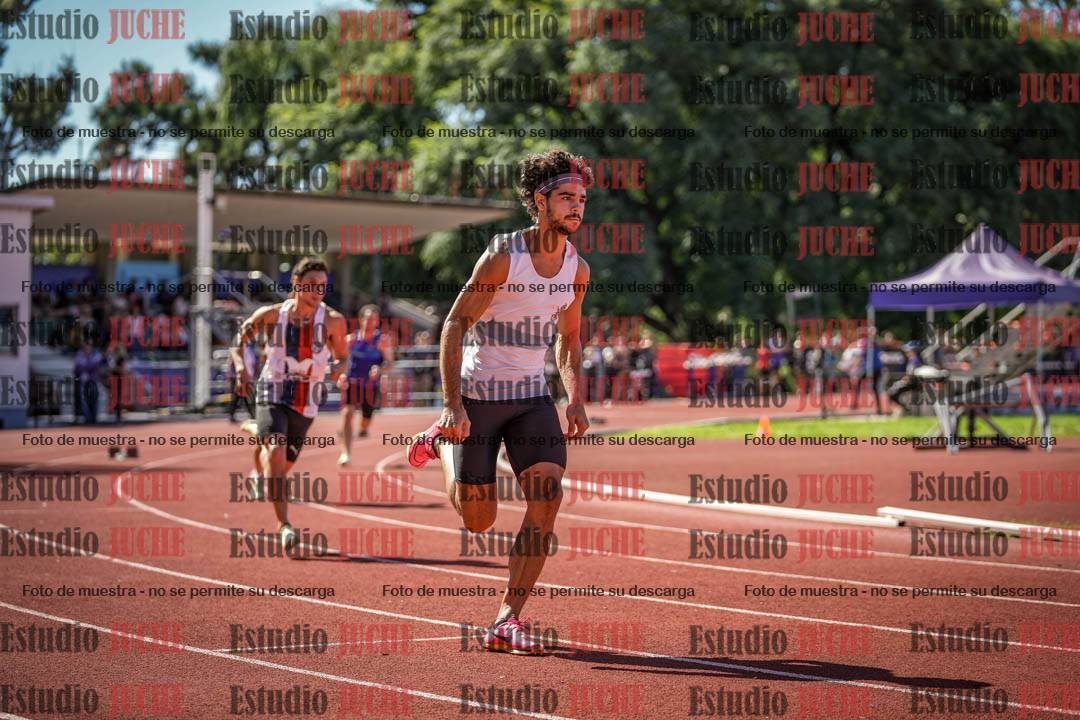 Fotos de los 400 m llanos de varones