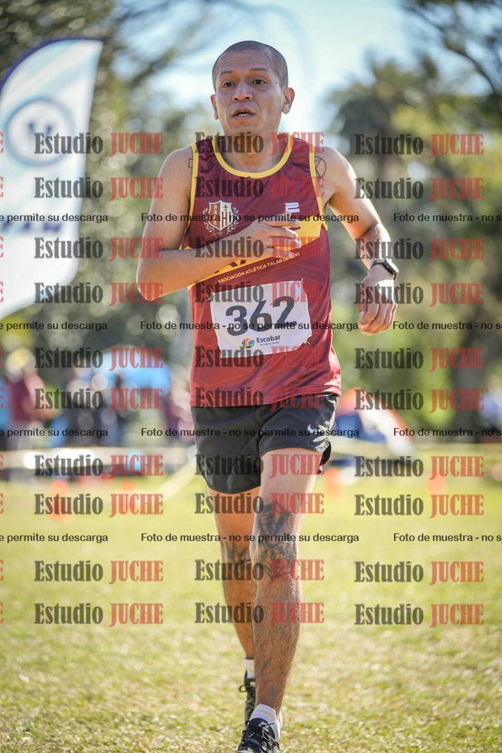 Fotos de la llegada del cross de 8000 m