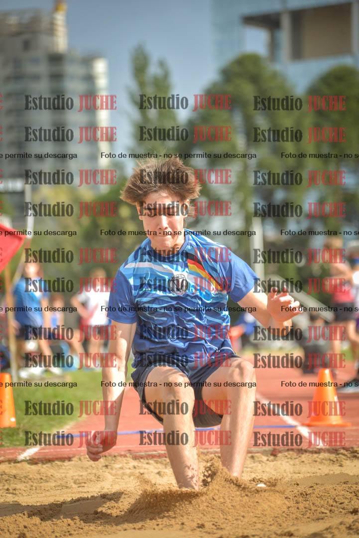 Fotos del salto en largo - varones U16