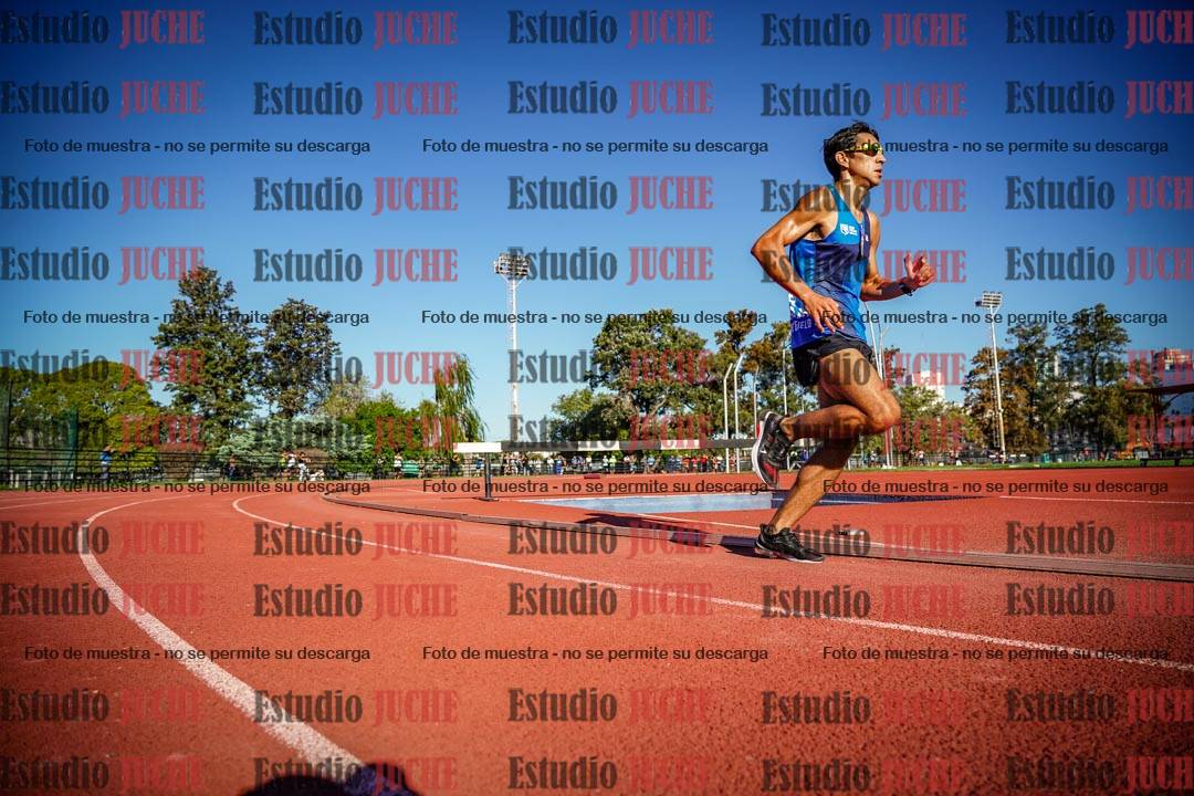 Fotos de los 3000 m llanos de varones