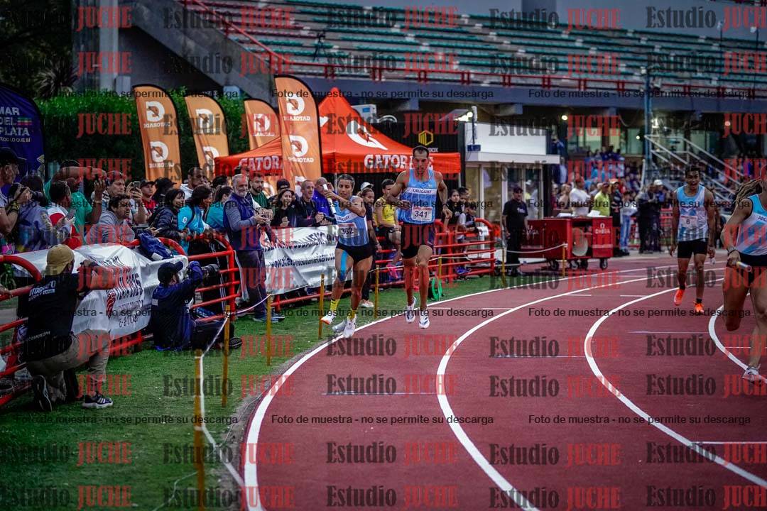 Fotos de los relevos 4x400 m mixtos