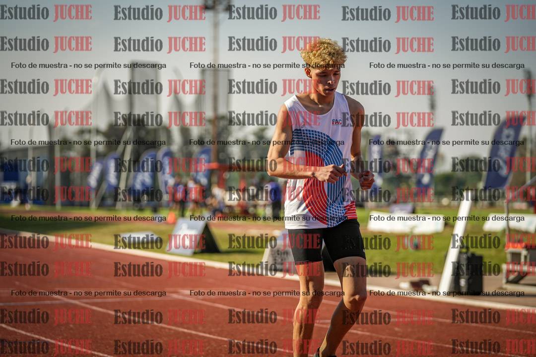 Fotos de los 400 m con vallas de varones