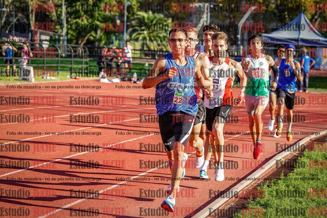 Fotos de los 3000 m llanos de varones