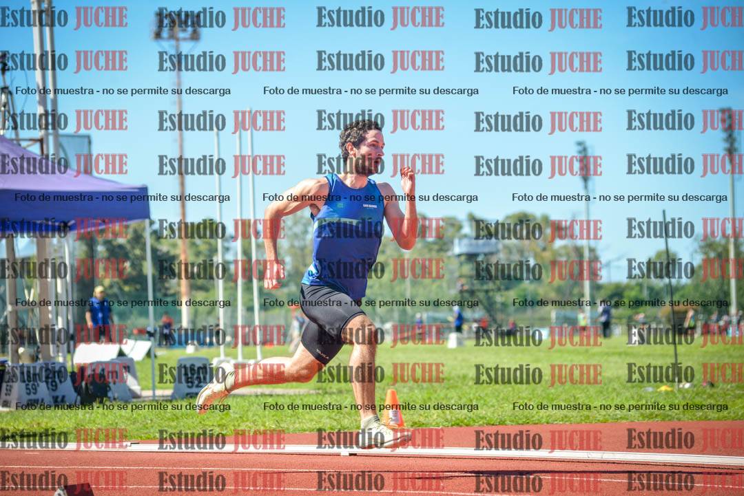 Fotos de los 400 m llanos de varones