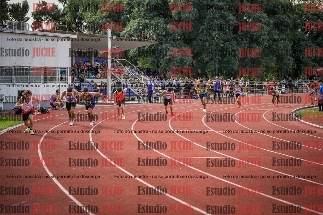 Fotos de los 800 m llanos de varones