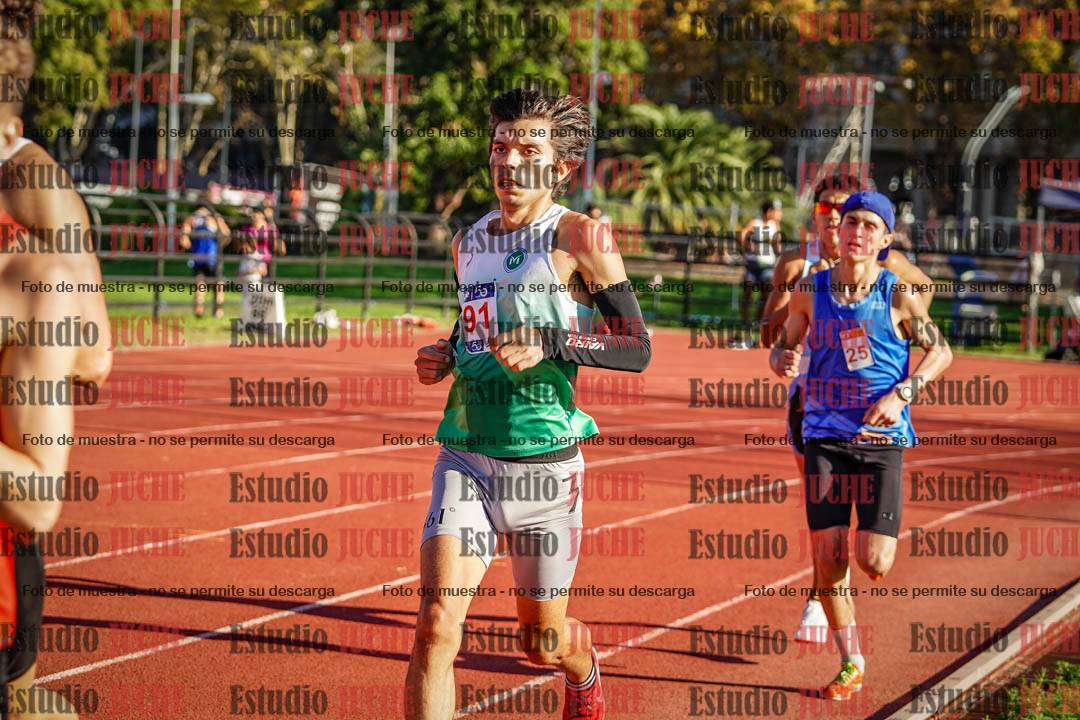 Fotos de los 3000 m llanos de varones
