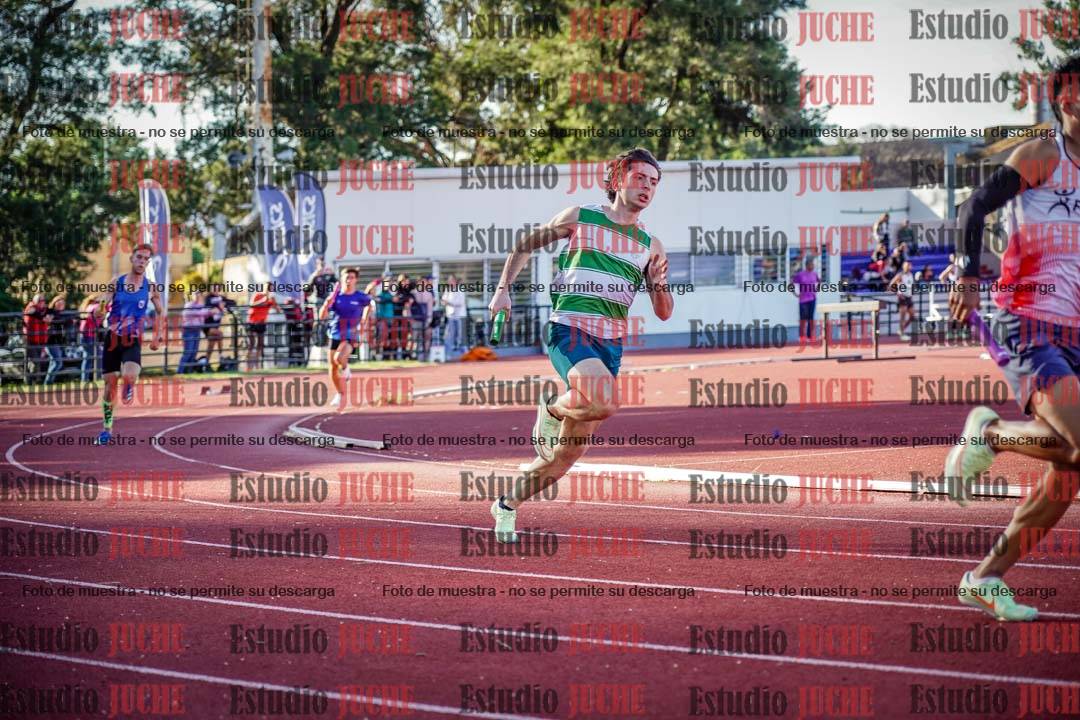 Fotos de las Postas 4x400 m de varones