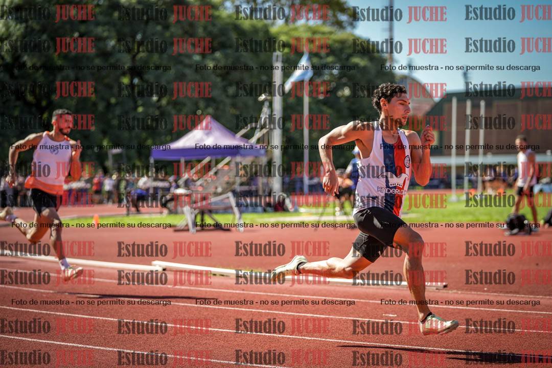Fotos de los 400 m llanos de varones
