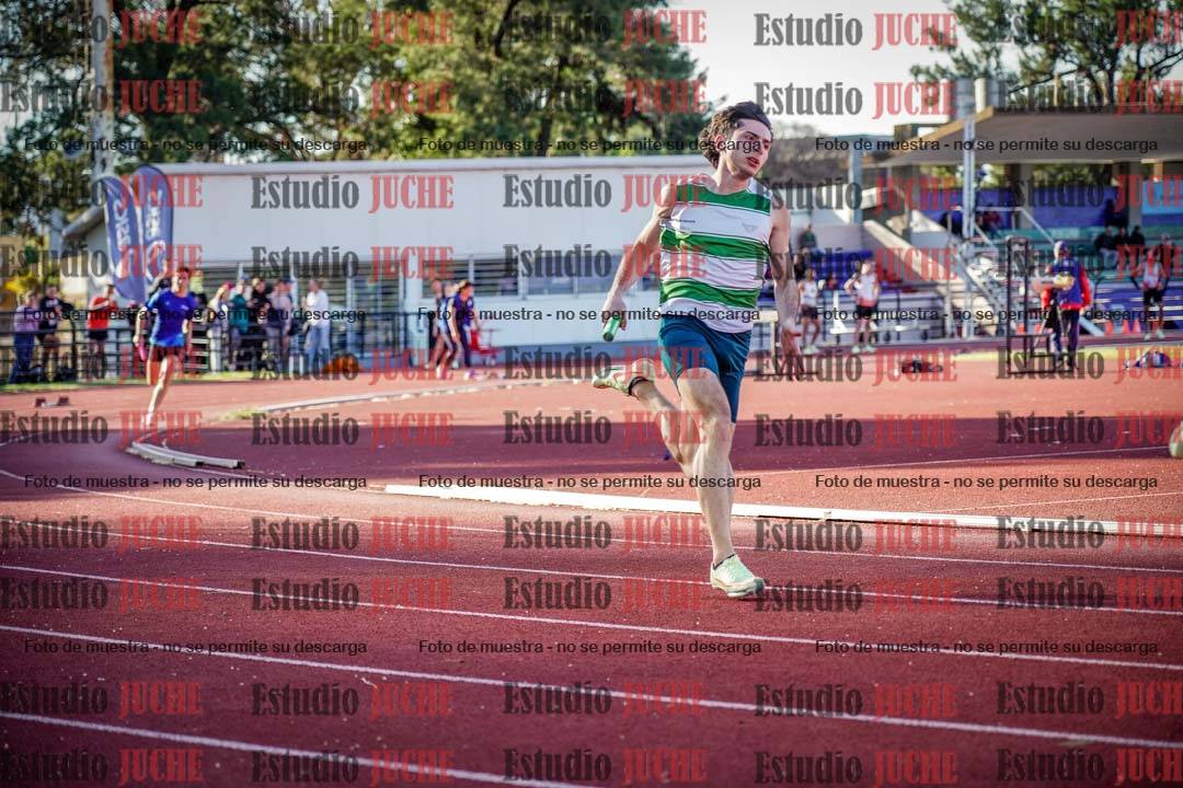 Fotos de las Postas 4x400 m de varones