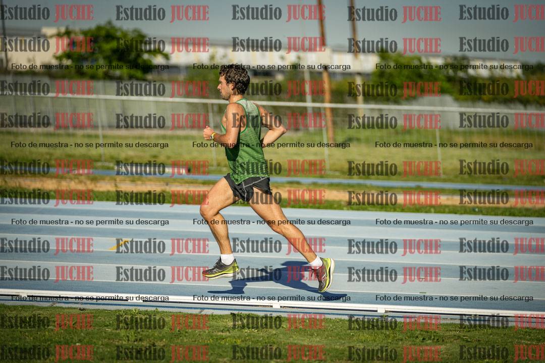 Fotos de los 3000 m llanos de varones