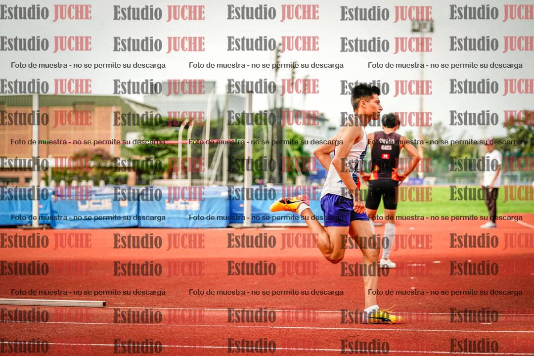 Fotos de los 400 m llanos de varones