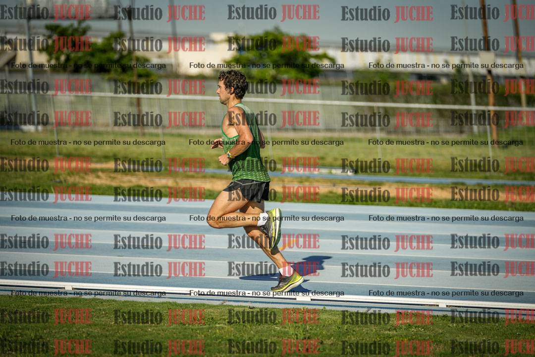 Fotos de los 3000 m llanos de varones