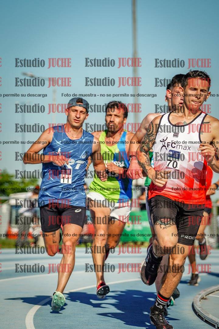 Fotos de los 3000 m llanos de varones