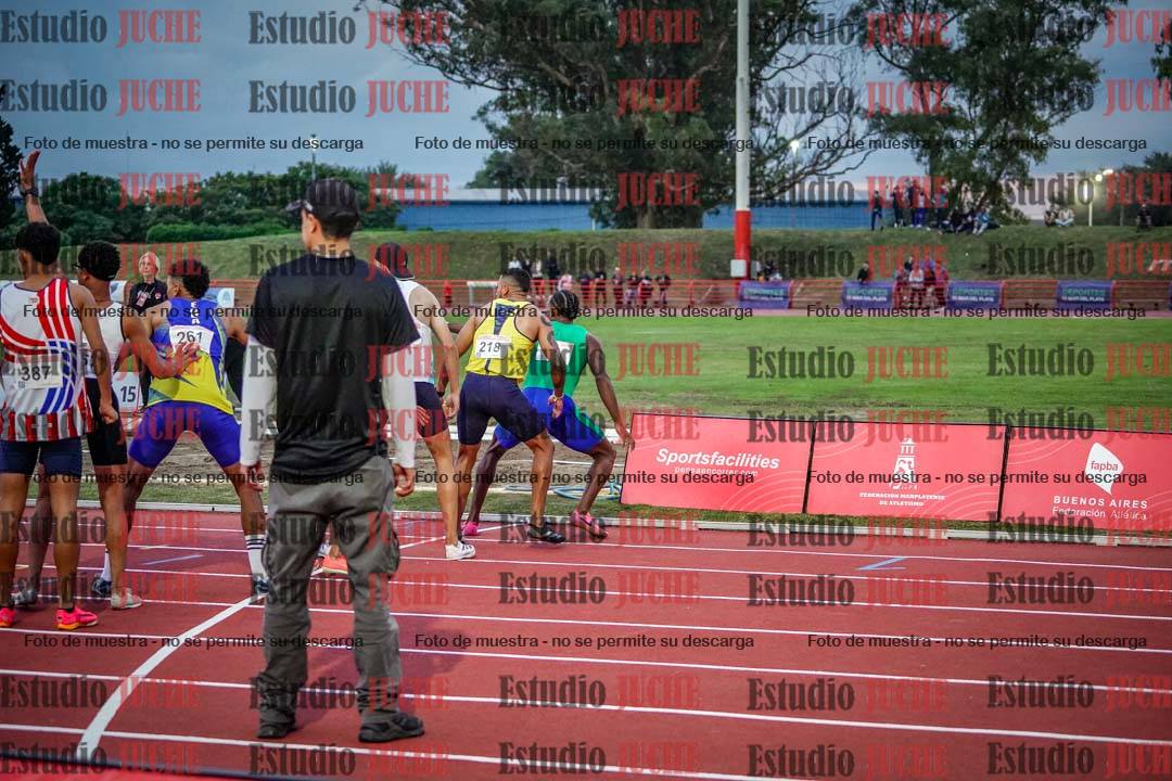 Fotos de los relevos 4x400 m mixtos