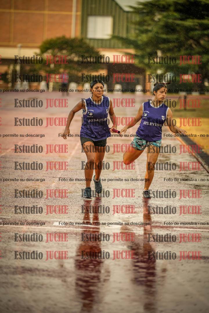 Fotos de las Postas 4x400 m de mujeres
