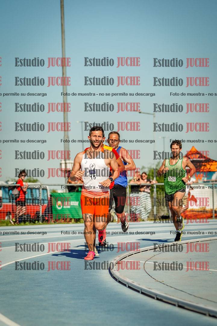 Fotos de los 3000 m llanos de varones