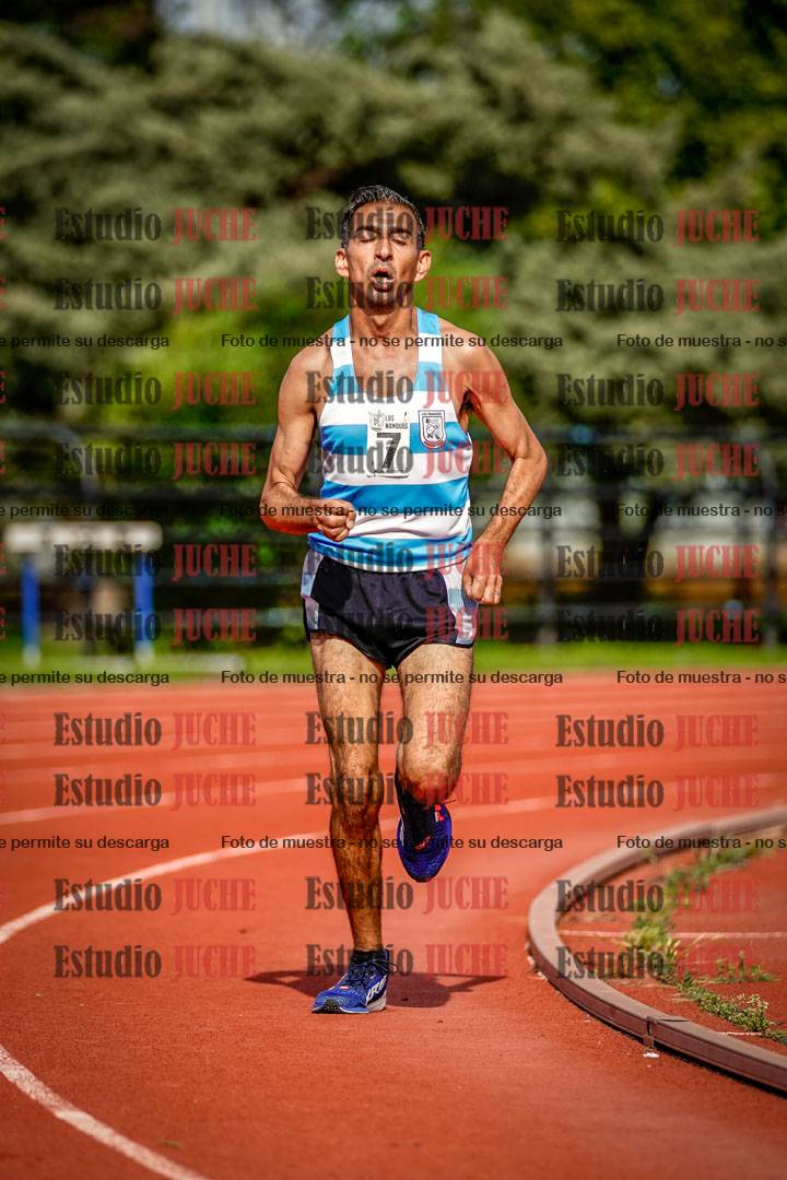 Fotos de los 3000 m llanos de varones