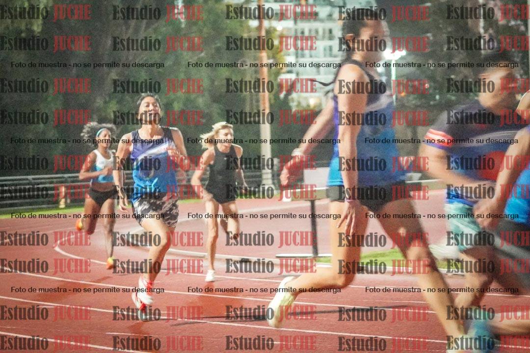 Fotos de las postas 4x100 m mixtas