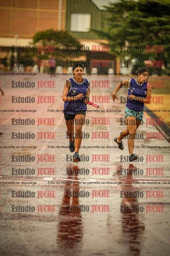 Fotos de las Postas 4x400 m de mujeres