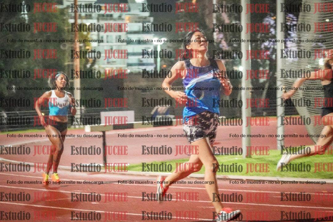 Fotos de las postas 4x100 m mixtas