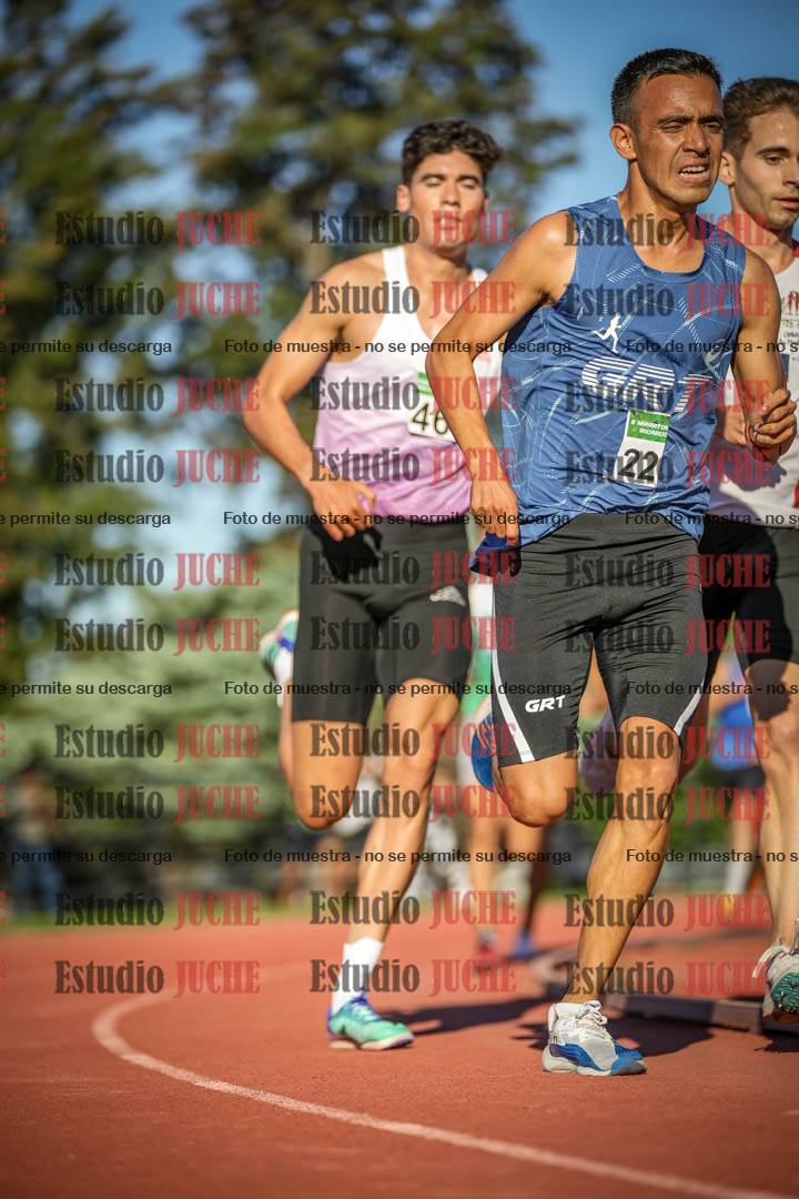 Fotos de los 3000 m llanos de varones