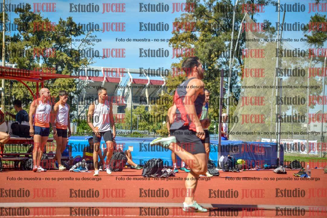 Fotos de los 400 m llanos de varones