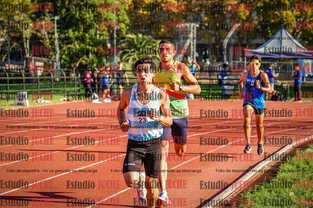 Fotos de los 3000 m llanos de varones