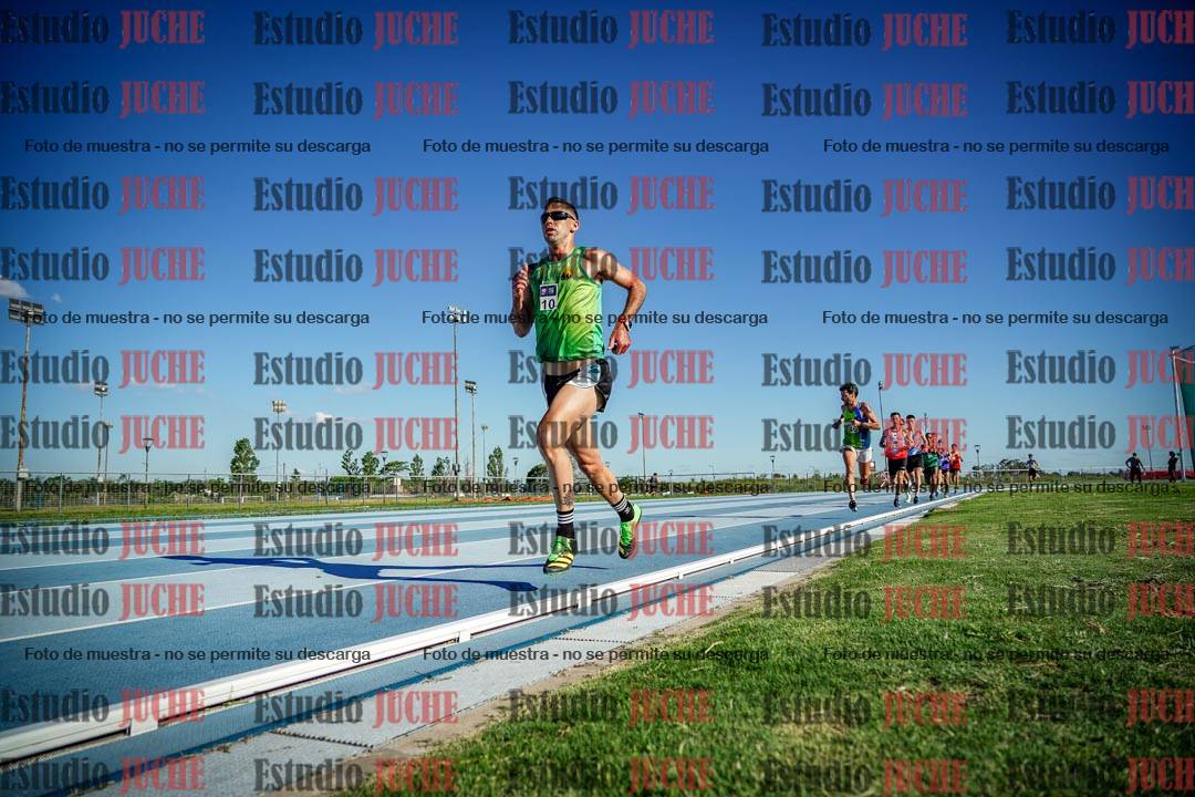 Fotos de los 3000 m llanos de varones