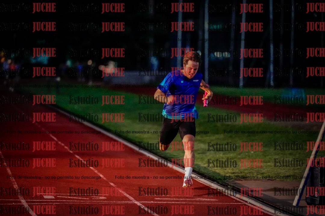 Fotos de las postas 4x100 m mixtas