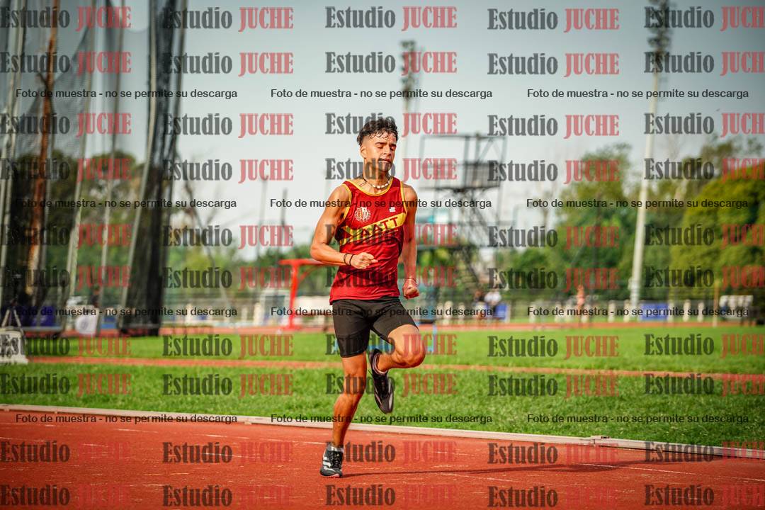 Fotos de los 400 m llanos de varones