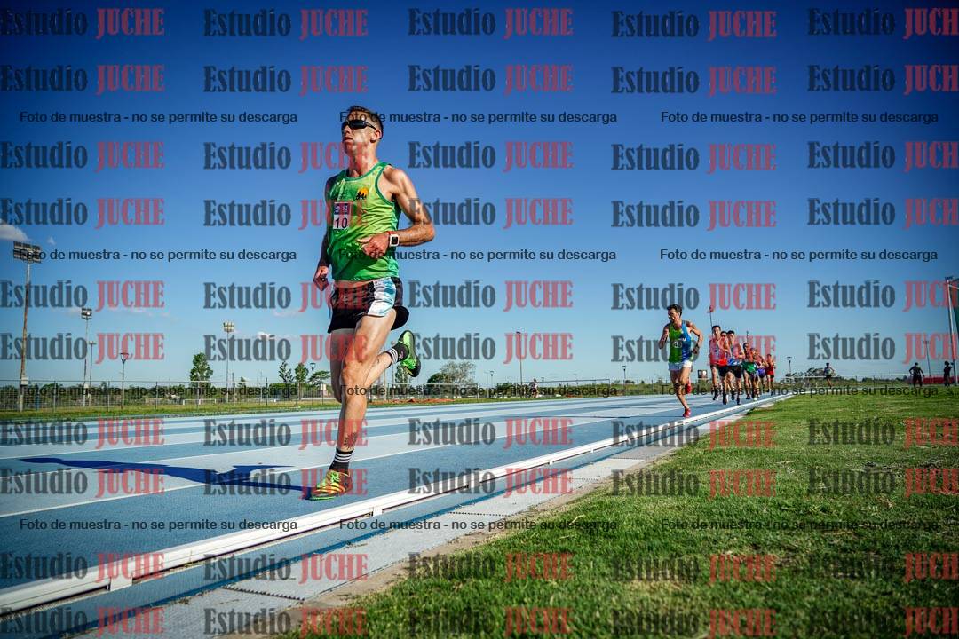 Fotos de los 3000 m llanos de varones