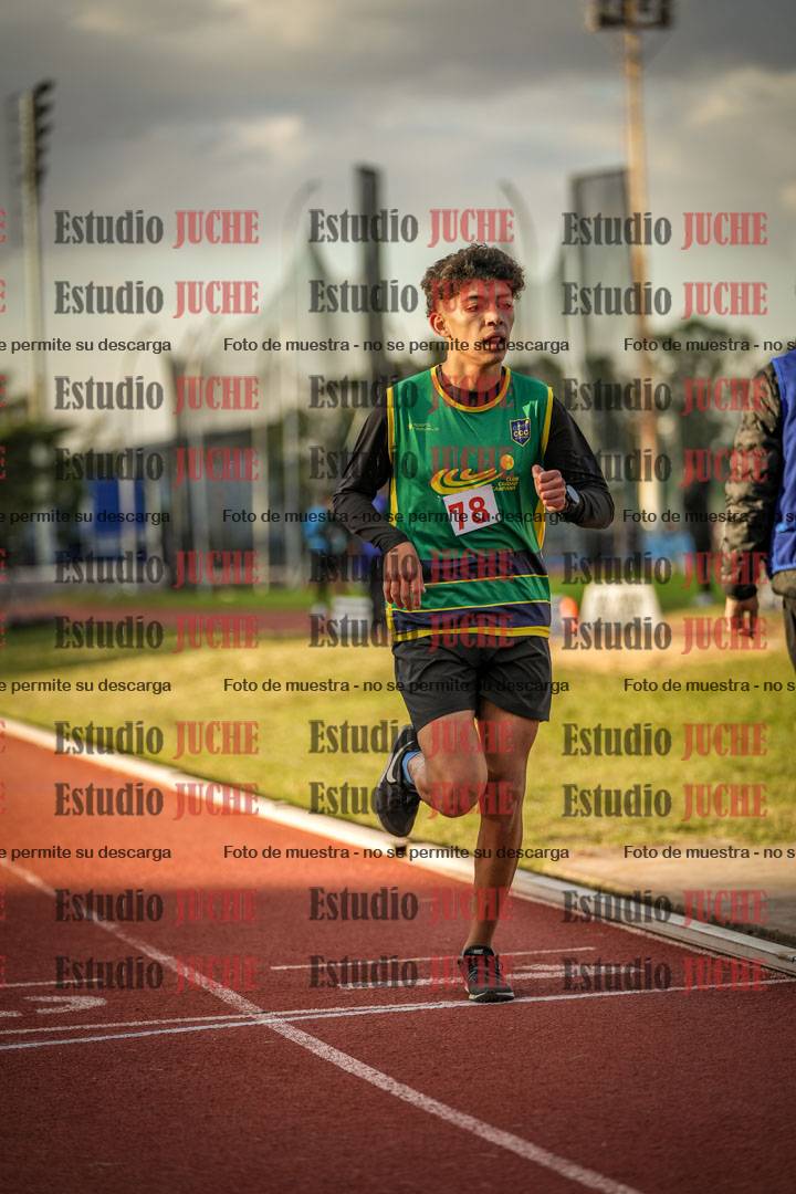 Fotos de los 1500 m llanos de varones