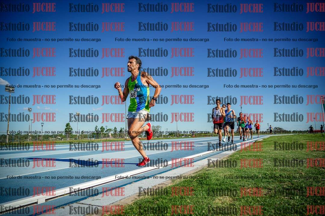 Fotos de los 3000 m llanos de varones