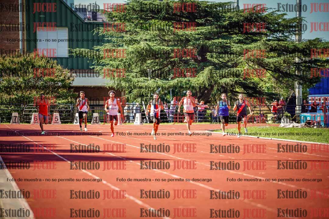 Fotos de los 400 m llanos de varones