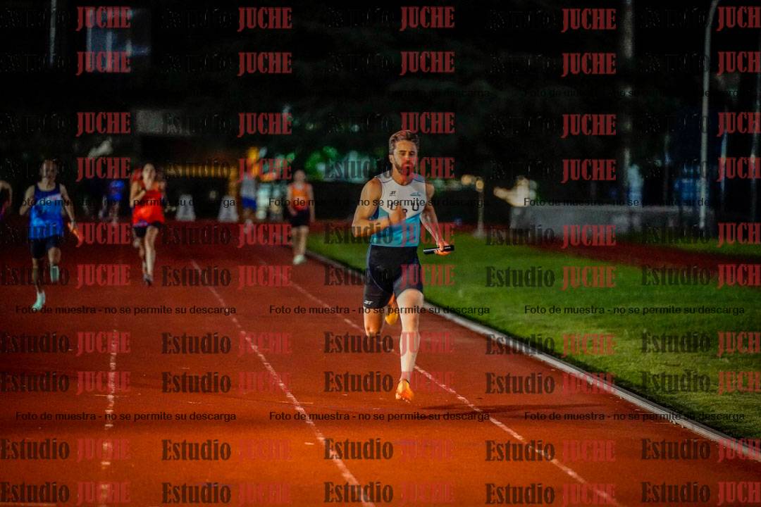 Fotos de las postas 4x100 m mixtas