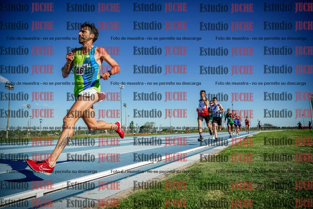 Fotos de los 3000 m llanos de varones