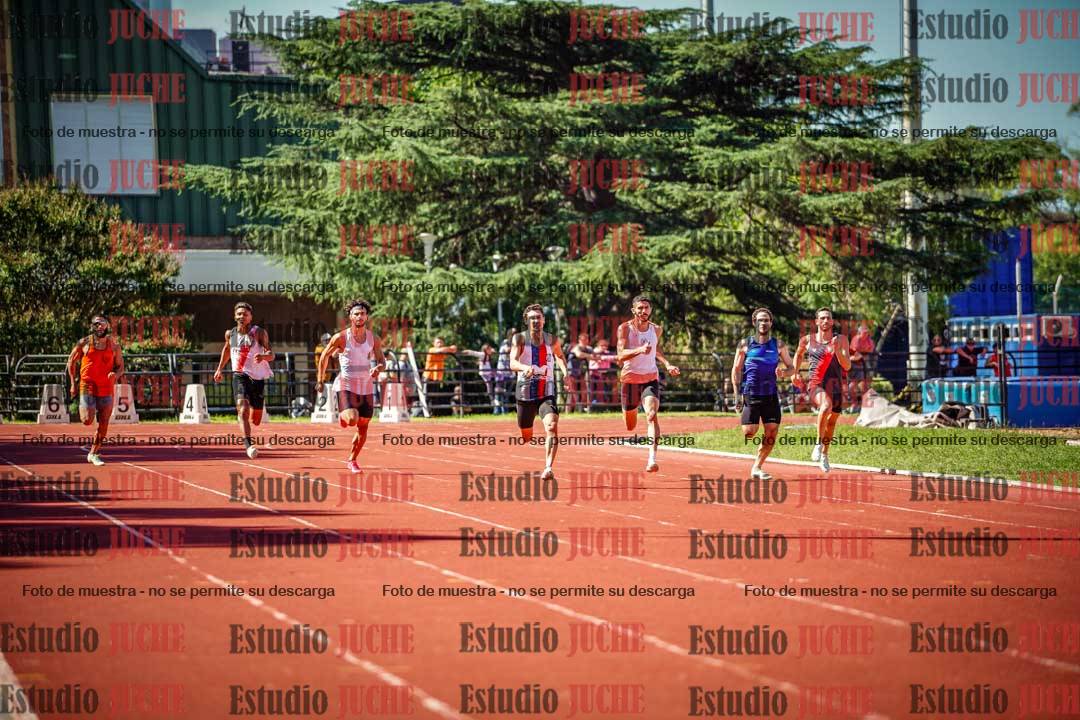 Fotos de los 400 m llanos de varones