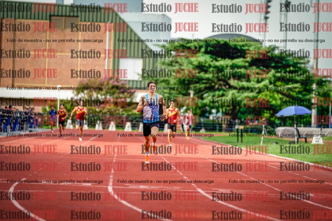 Fotos de los 400 m llanos de varones
