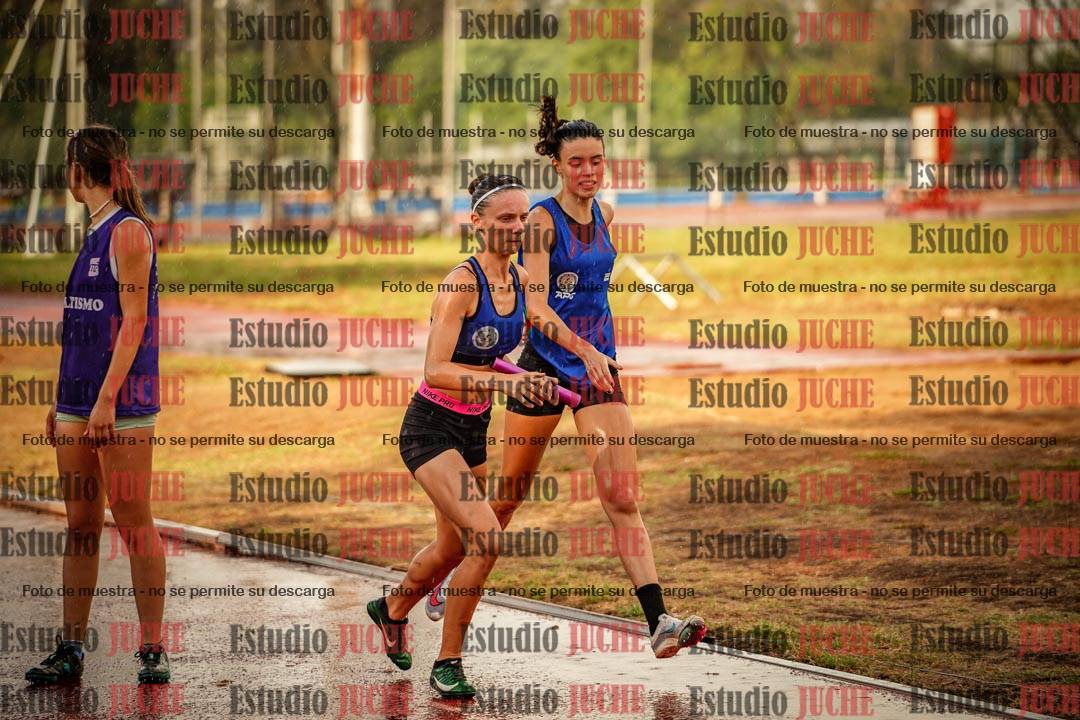 Fotos de las Postas 4x400 m de mujeres