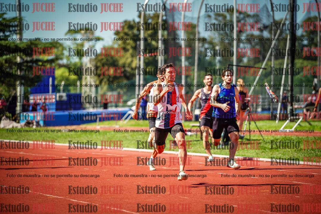 Fotos de los 400 m llanos de varones