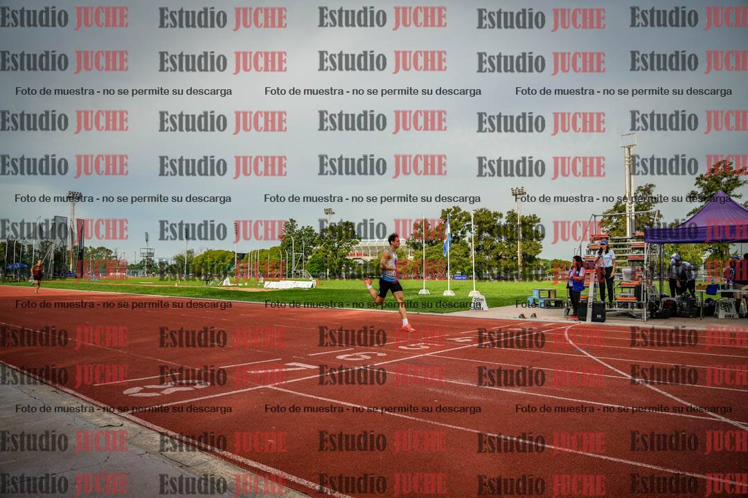 Fotos de los 400 m llanos de varones