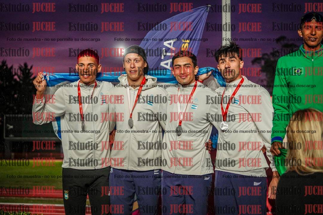 Fotos de algunos extras y podios del día 3